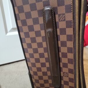 Louis vuitton carry on luggage